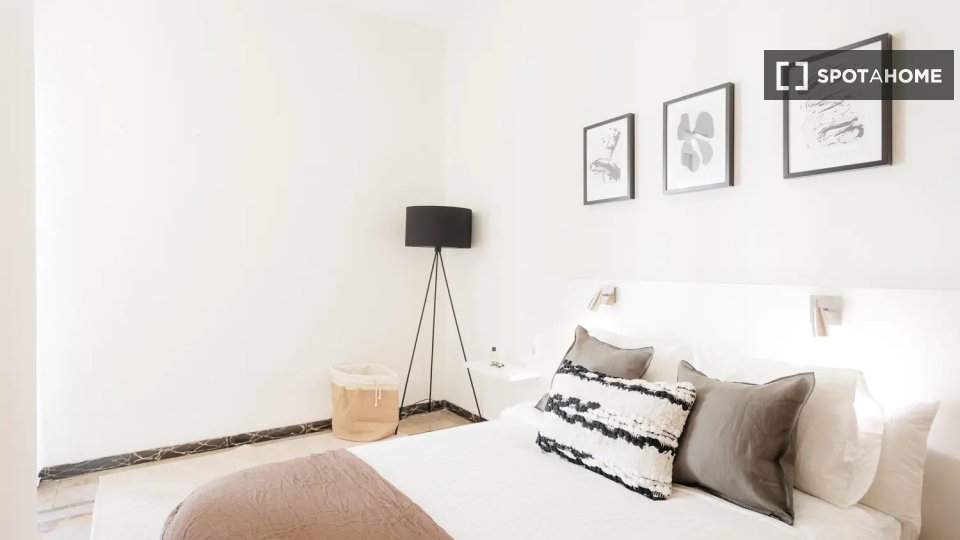 Double room Valencia, 8 beds — photo 15