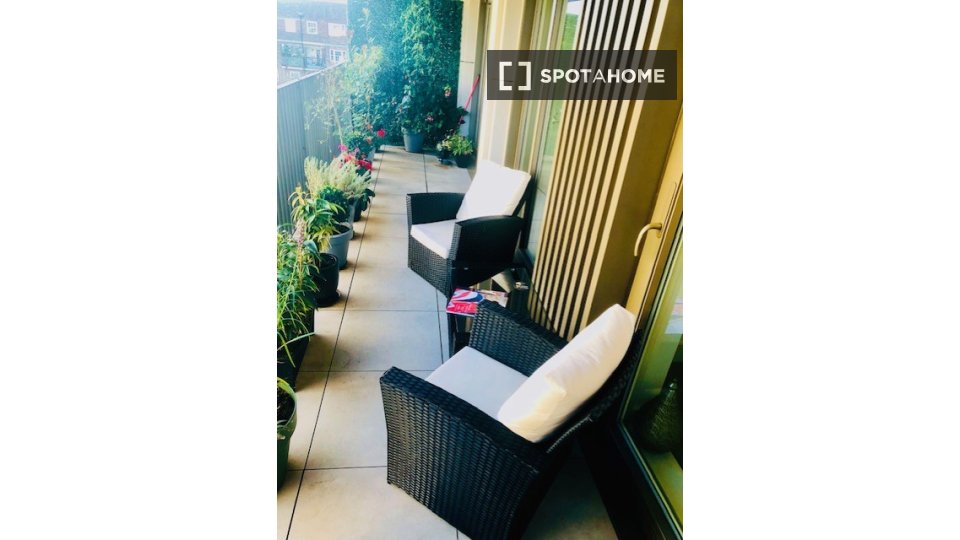 Double room London, 1 bed, 60m² — photo 7