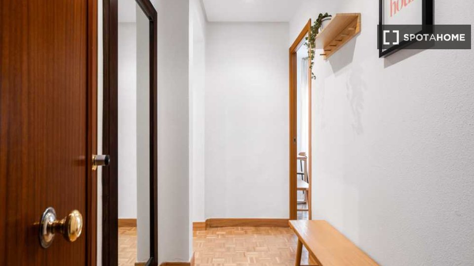 Double room Madrid, 6 beds — photo 26