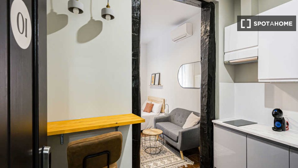 Double room Madrid, 6 beds — photo 24
