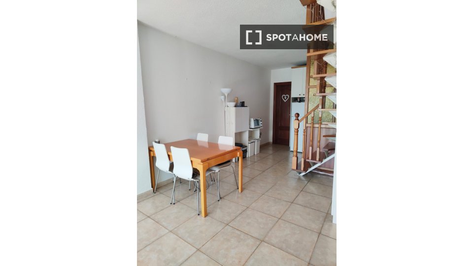 Apartment Madrid, 1 bed, 55m² — photo 2