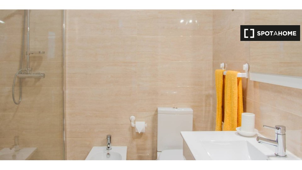 Double room Porto, 5 beds — photo 16