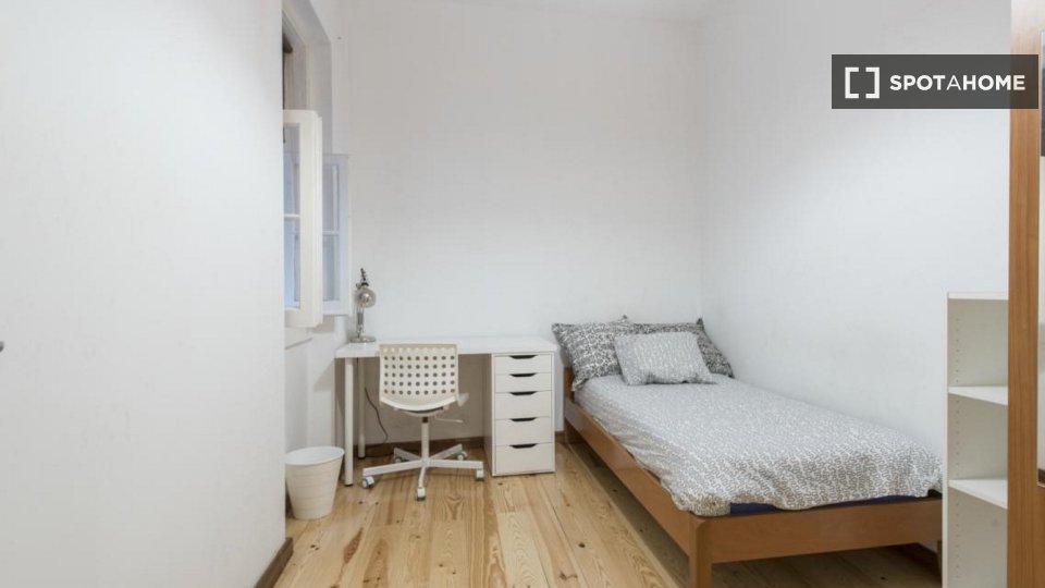 Double room Lisbon, 6 beds, 150m² — photo 28