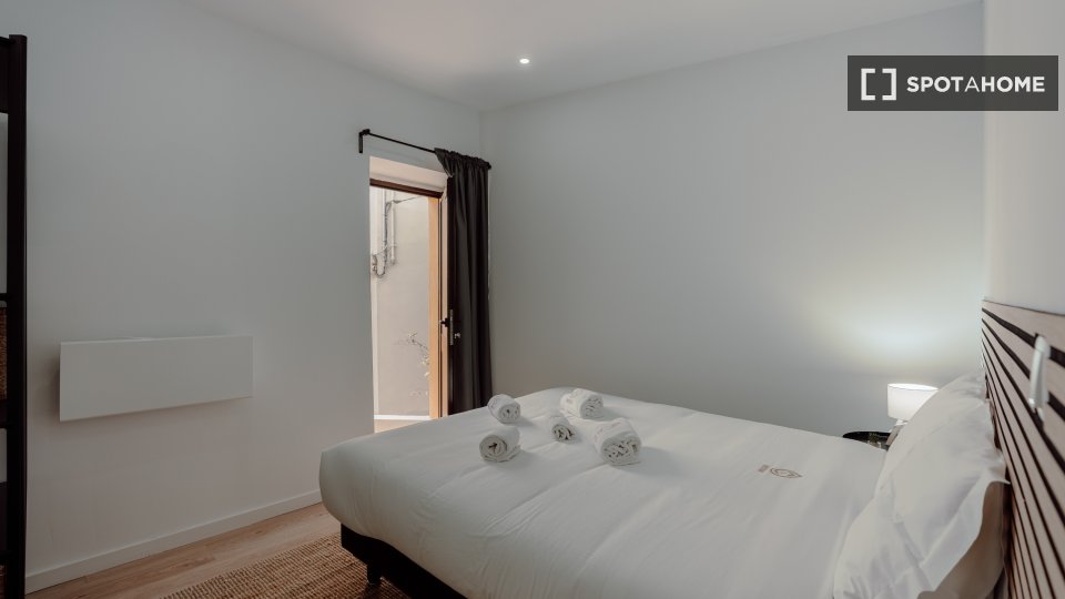 Apartment Porto, 4 beds, 160m² — photo 5