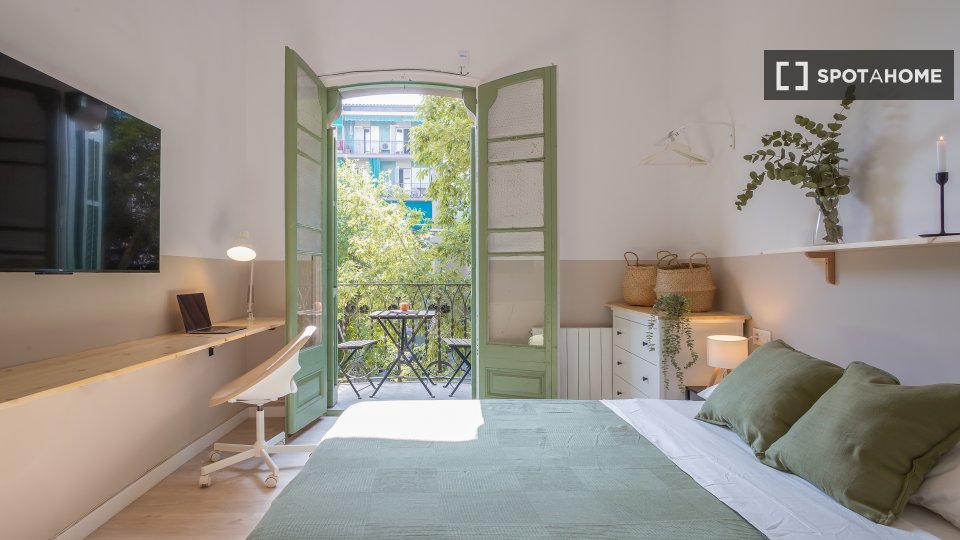 Double room Barcelona, 4 beds, 90m² — photo 4