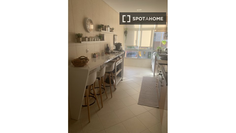 Double room Lisbon, 2 beds, 100m² — photo 4