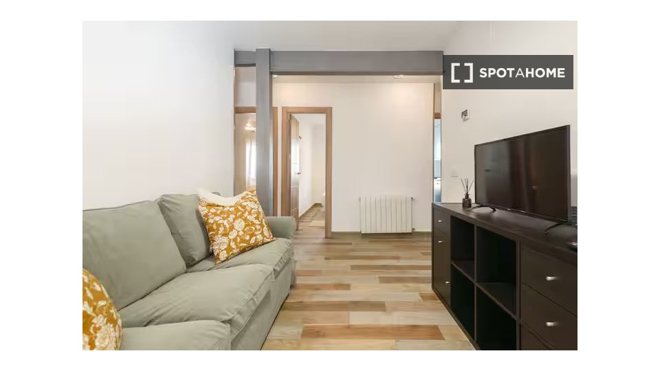 Double room Madrid, 2 beds — photo 4