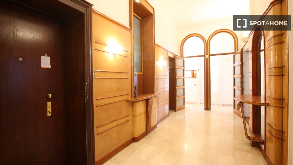 Double room Milan, 8 beds, 190m² — photo 4