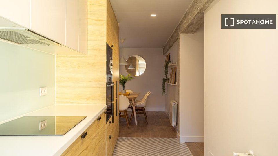 Double room Madrid, 4 beds — photo 17