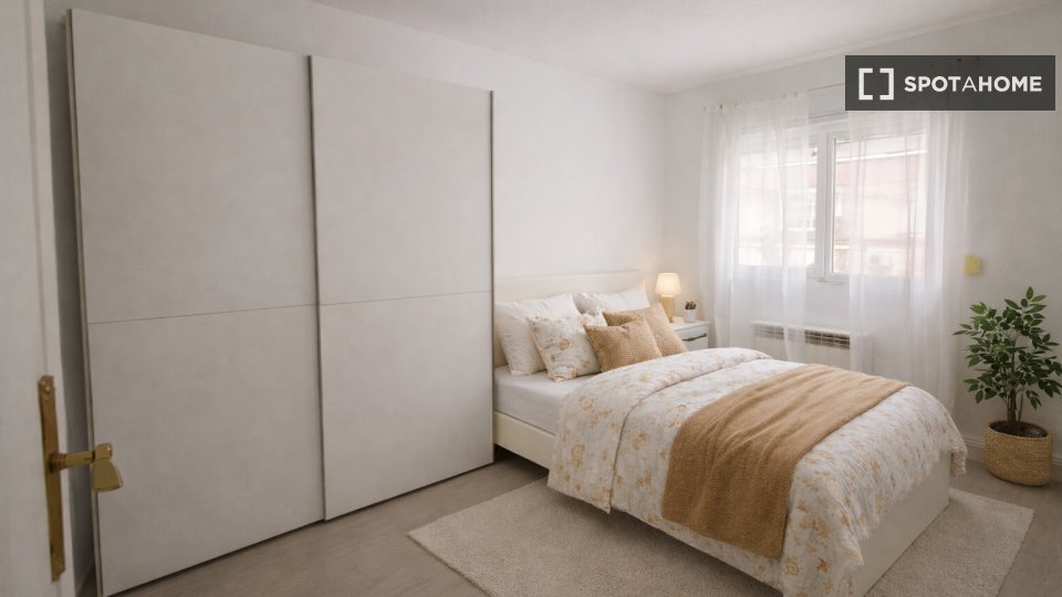 Double room Madrid, 3 beds — photo 5