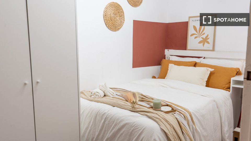 Double room Barcelona, 10 beds, 150m² — photo 86