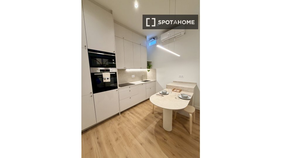 Apartment Madrid, 1 bed, 39m² — photo 6