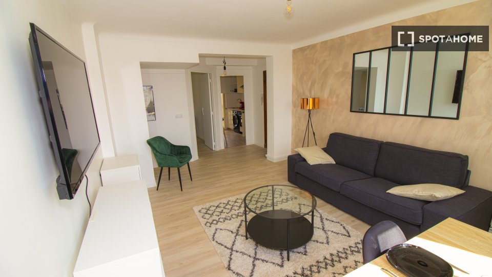 Double room Paris, 3 beds, 66m² — photo 2