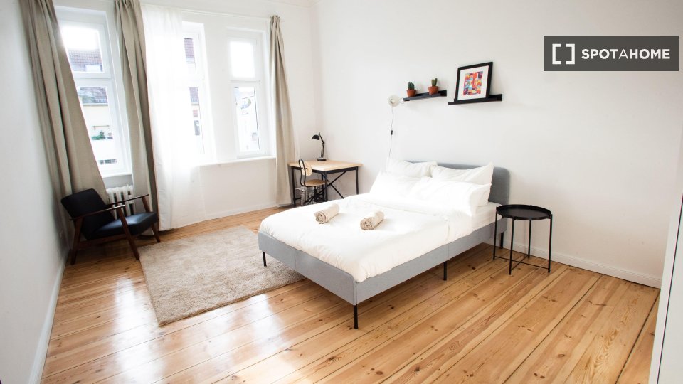 Double room Berlin, 4 beds, 111m² — photo 8