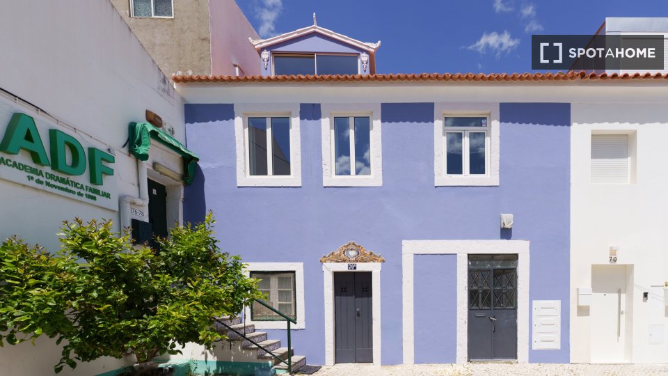 Apartment Lisbon, 2 beds, 100m² — photo 10