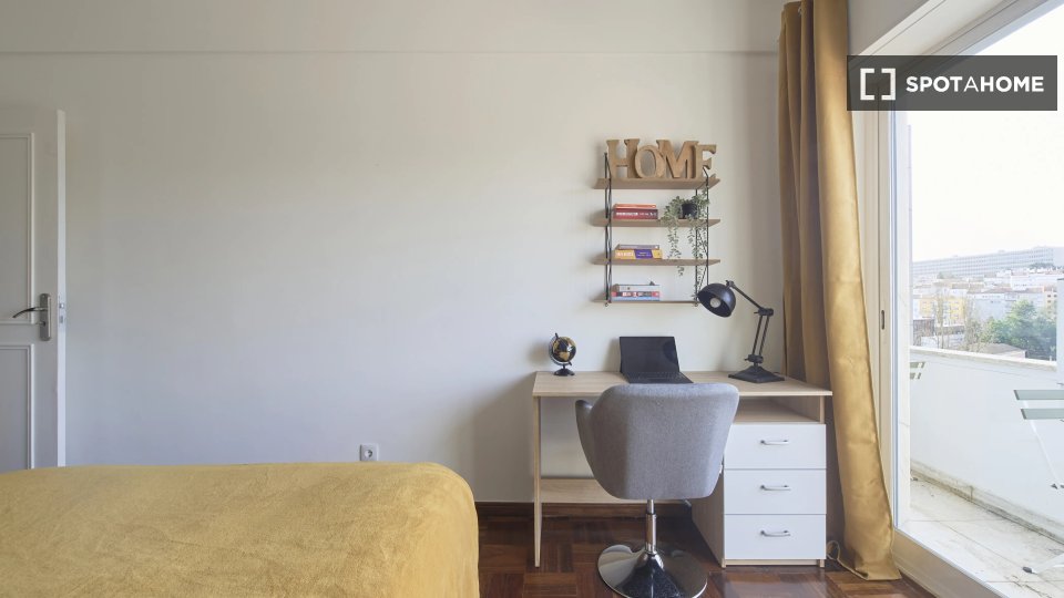 Double room Lisbon, 7 beds — photo 14