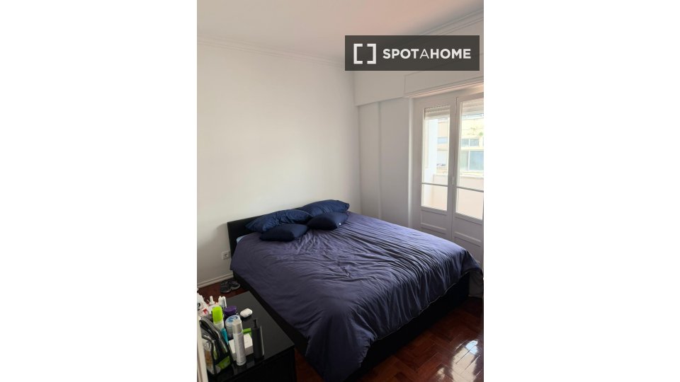 Double room Lisbon, 2 beds — photo 2