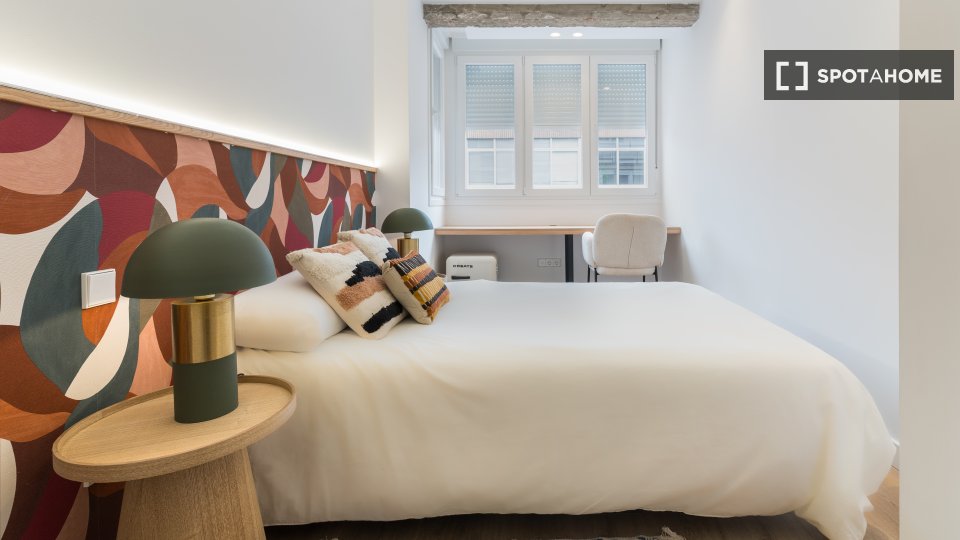 Double room Madrid, 6 beds, 120m² — photo 8