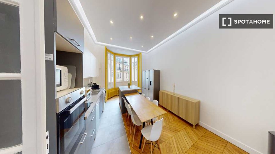Double room Paris, 7 beds, 230m² — photo 16