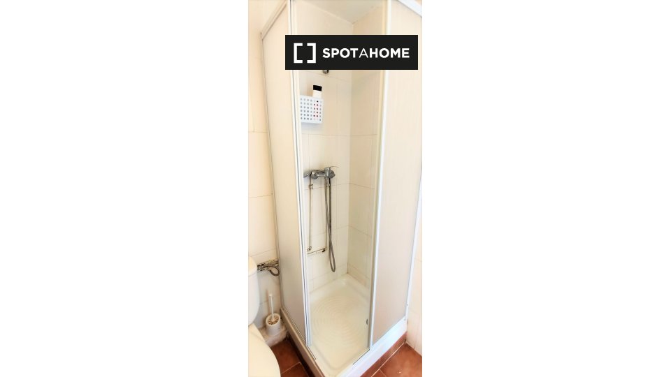 Double room Barcelona, 10 beds, 150m² — photo 28