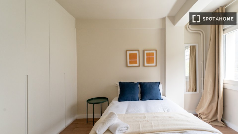 Double room Madrid, 4 beds — photo 14
