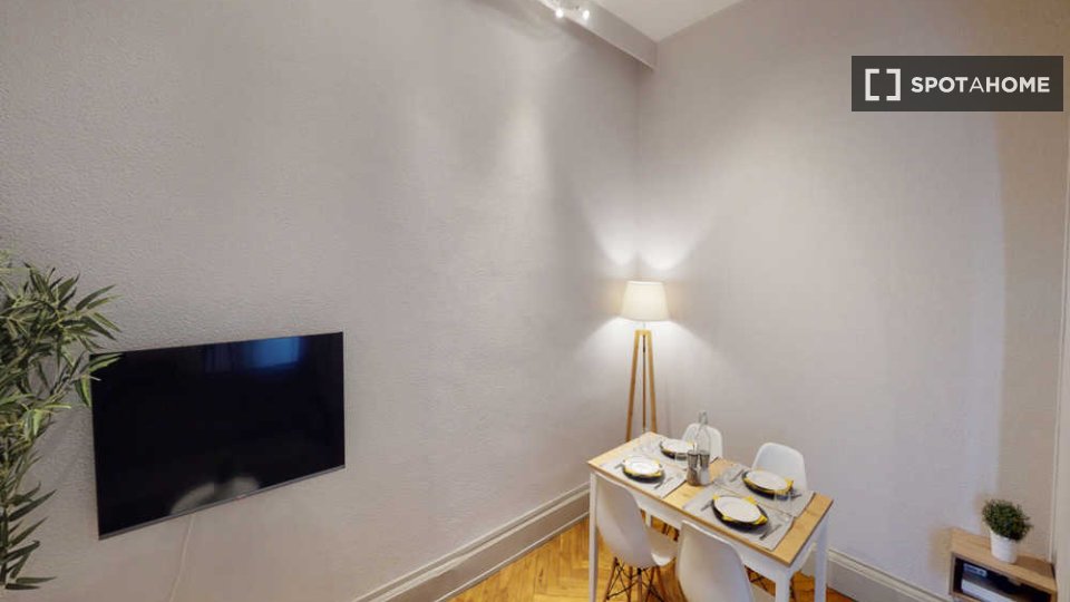 Camera doppia Lione, 3 camere, 80m² — foto 6
