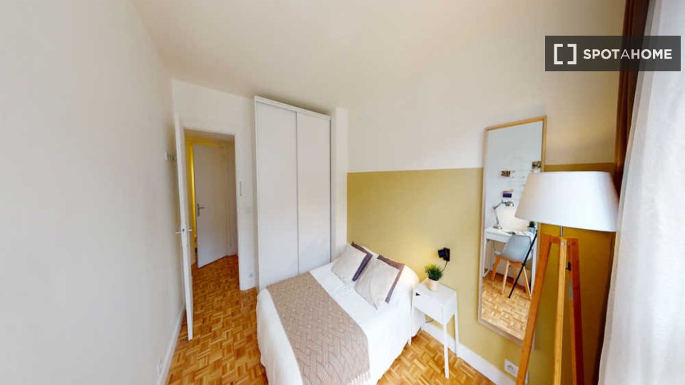 Double room Paris, 4 beds, 80m² — photo 19