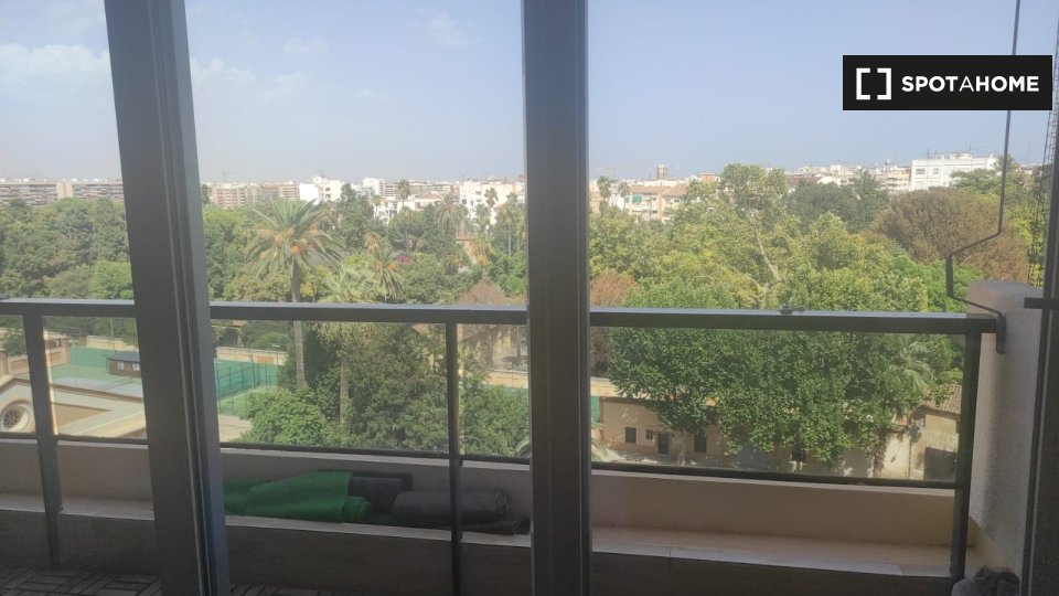Double room Valencia, 4 beds, 150m² — photo 6
