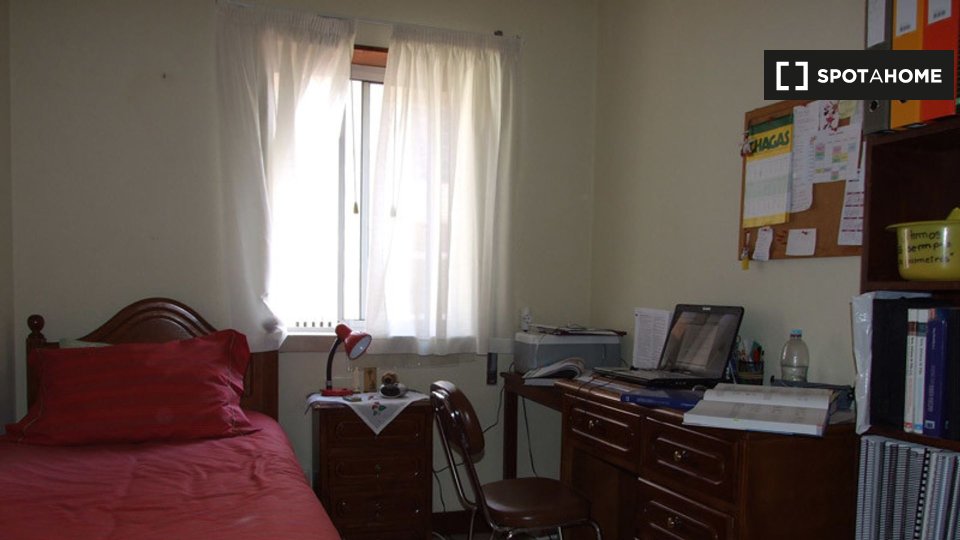 Apartment Coimbra, 30 beds — photo 1