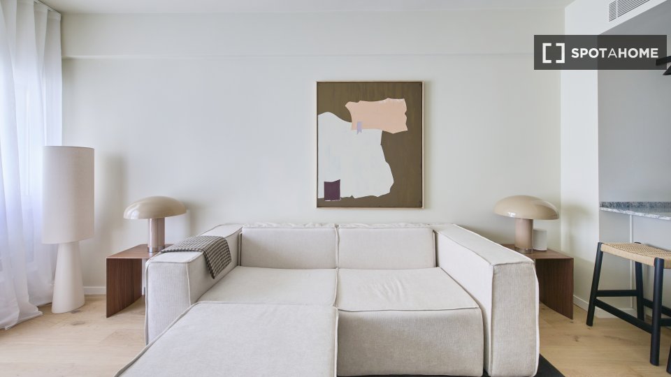 Apartment Lisbon, 1 bed — photo 8