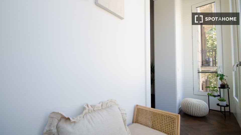 Apartment Barcelona, 2 beds, 80m² — photo 15