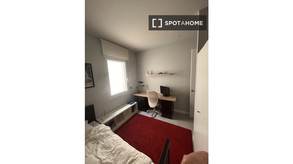 Double room Madrid, 1 bed, 180m² — photo 2