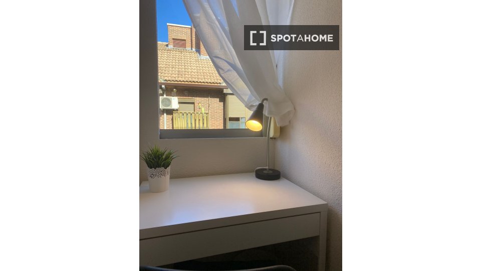 Chambre double Madrid, 4 chambres — photo 10