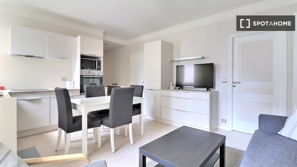 Apartment Paris, 1 bed, 59m² — photo 2