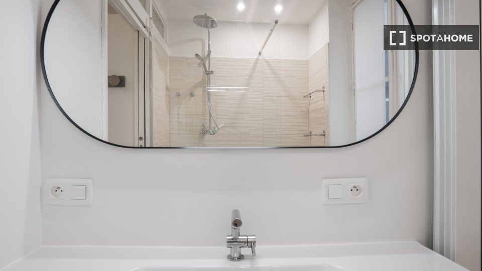Apartment Paris, 2 beds, 80m² — photo 12
