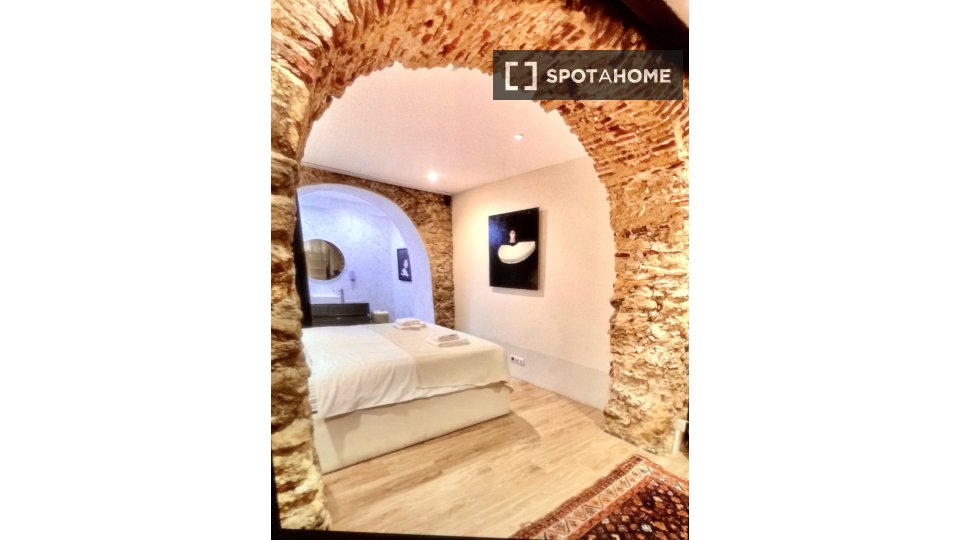 Apartment Lisbon, 2 beds, 90m² — photo 8