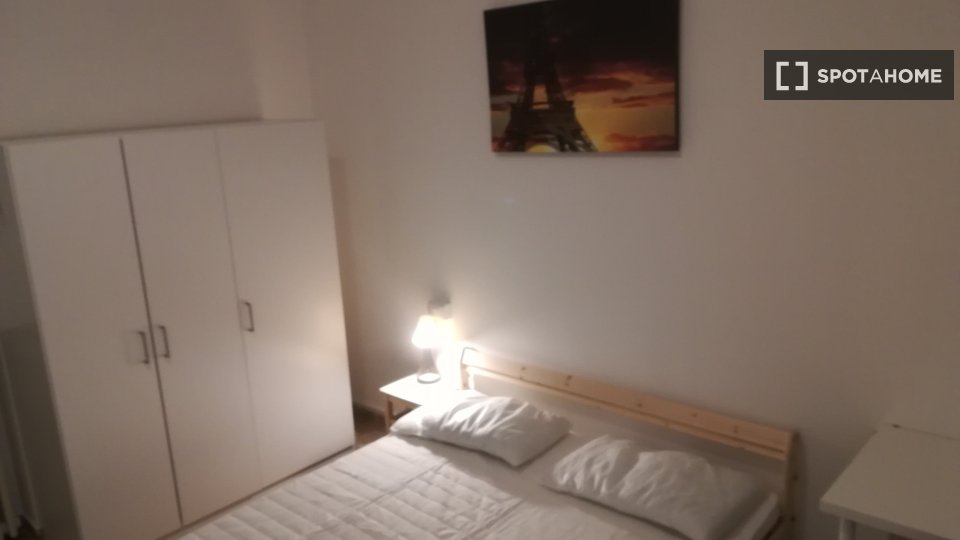 Double room Milan, 4 beds — photo 2