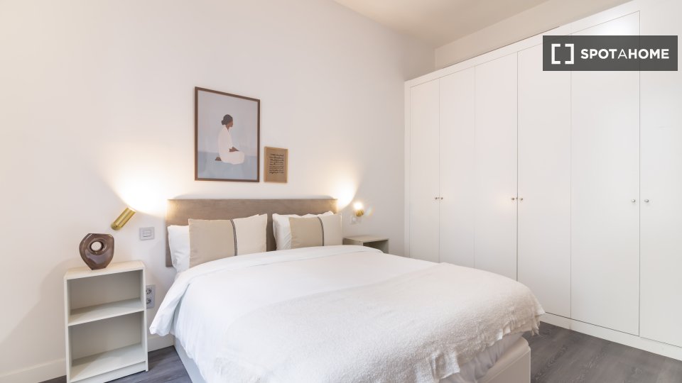 Double room Madrid, 7 beds, 230m² — photo 15
