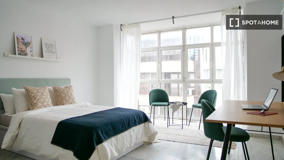 Double room Alicante, 6 beds — photo 2