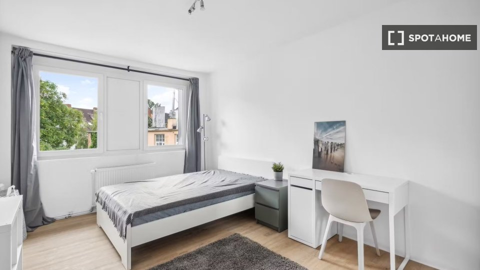 Double room Hamburg, 2 beds, 43m² — photo 3