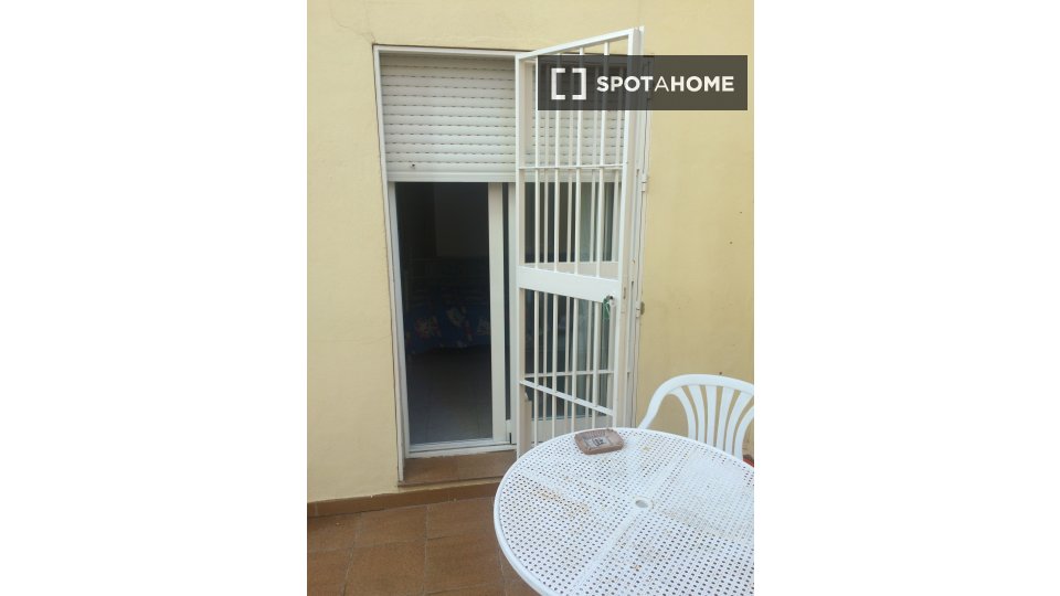 Double room Malaga, 2 beds, 76m² — photo 10