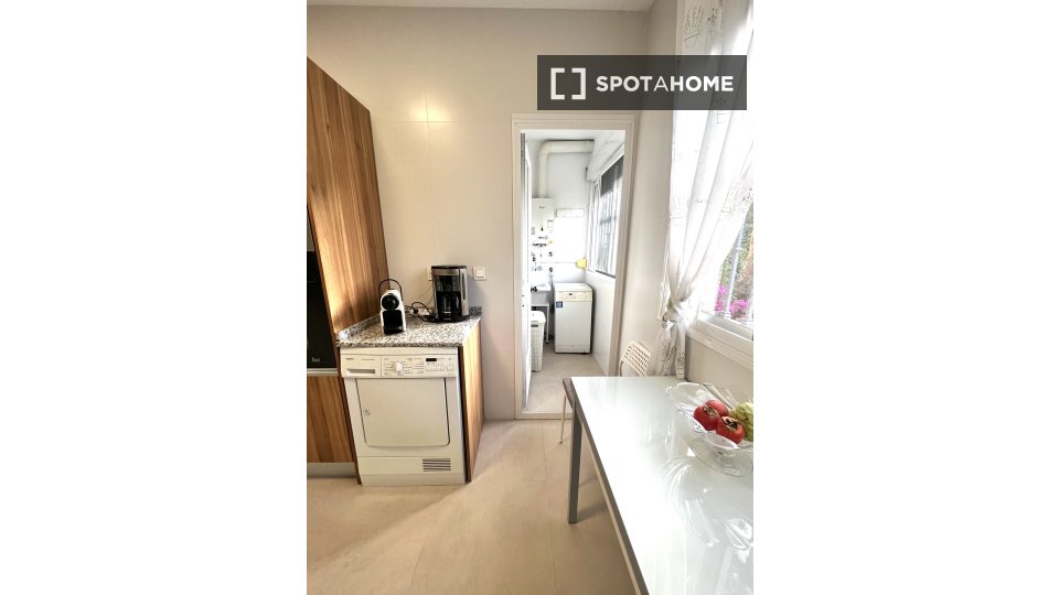 Apartment Seville, 3 beds, 110m² — photo 15