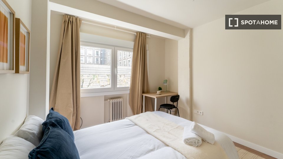 Double room Madrid, 4 beds — photo 5