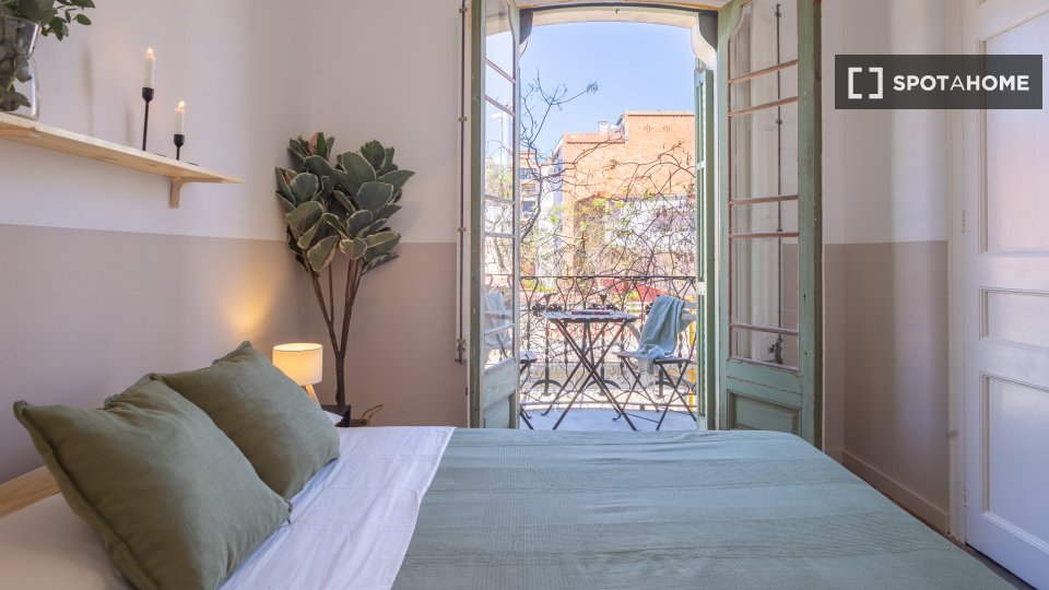 Double room Barcelona, 4 beds, 90m² — photo 6