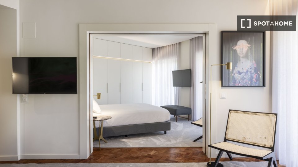 Apartment Lisbon, 1 bed, 53m² — photo 24