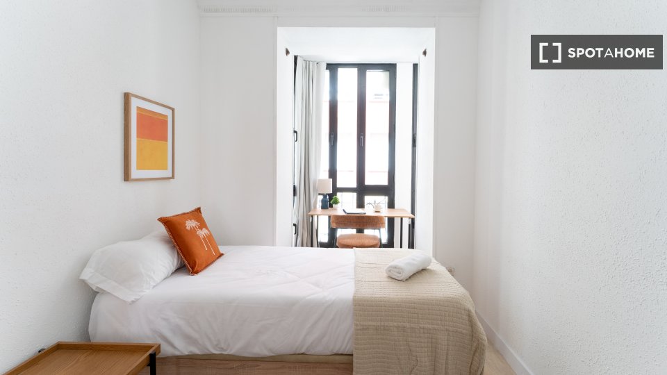 Chambre double Madrid, 7 chambres — photo 13
