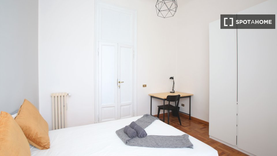 Double room Milan, 8 beds, 190m² — photo 3