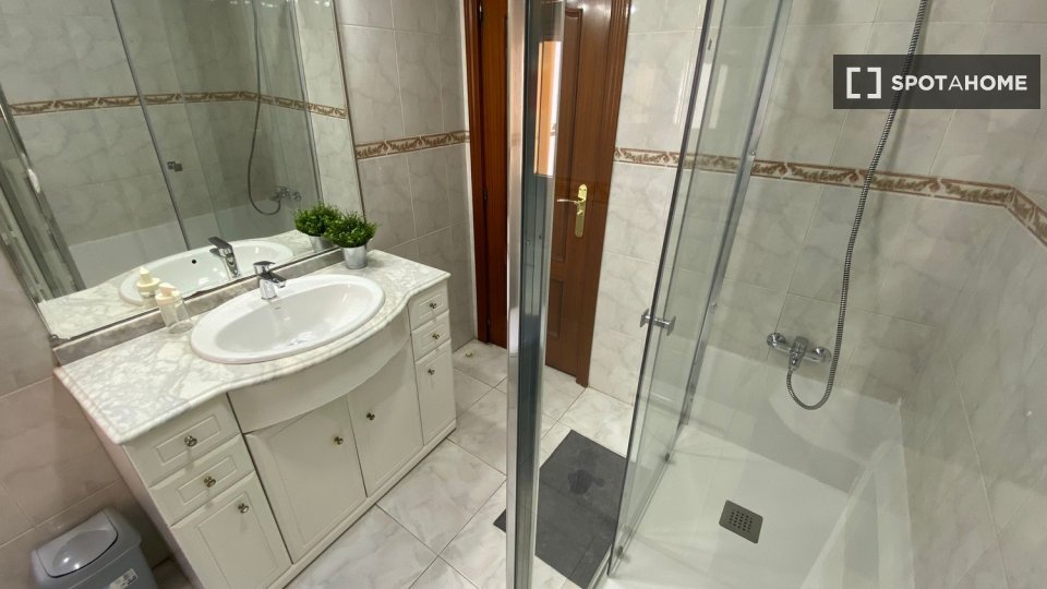 Habitación doble Madrid, 3 habitaciones — foto 5