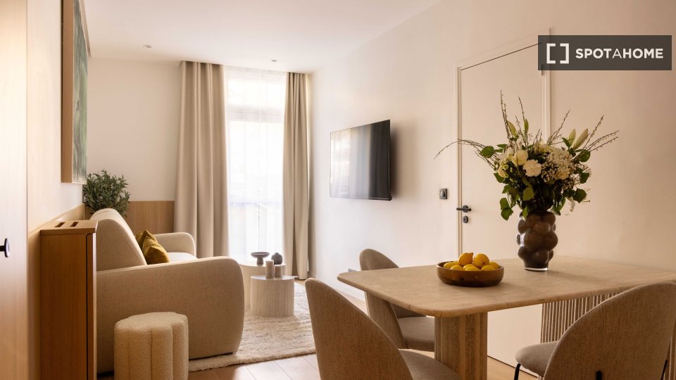 Apartment mono Paris, 40m² — photo 2