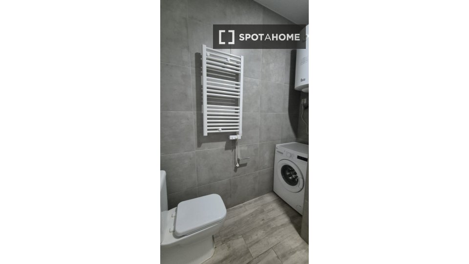 Apartment Madrid, 2 beds, 75m² — photo 17
